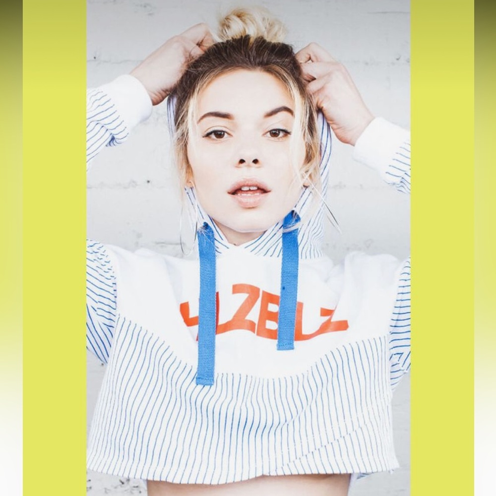 HLZBLZ crop sweater limited edition